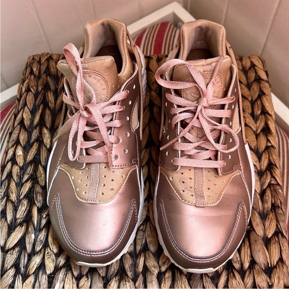 Nike Air Huarache Run Metallic Red Bronze - Picture 2 of 16